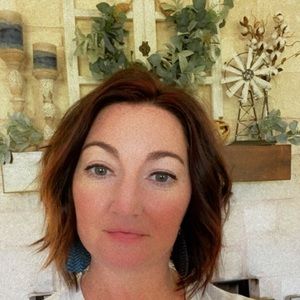 Meet your Posher, Brandi